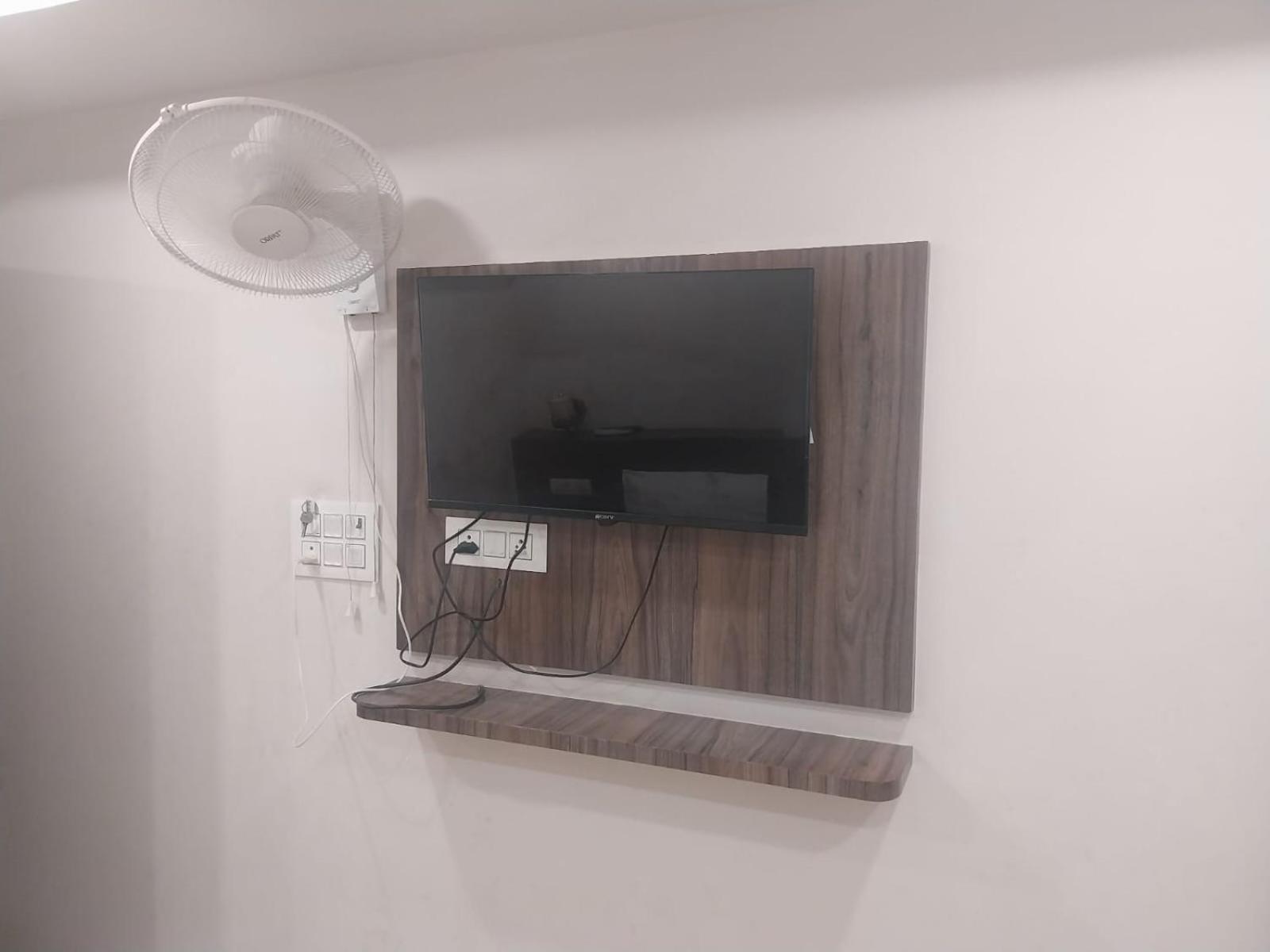 Hotel Rovers Inn Amritsar Buitenkant foto