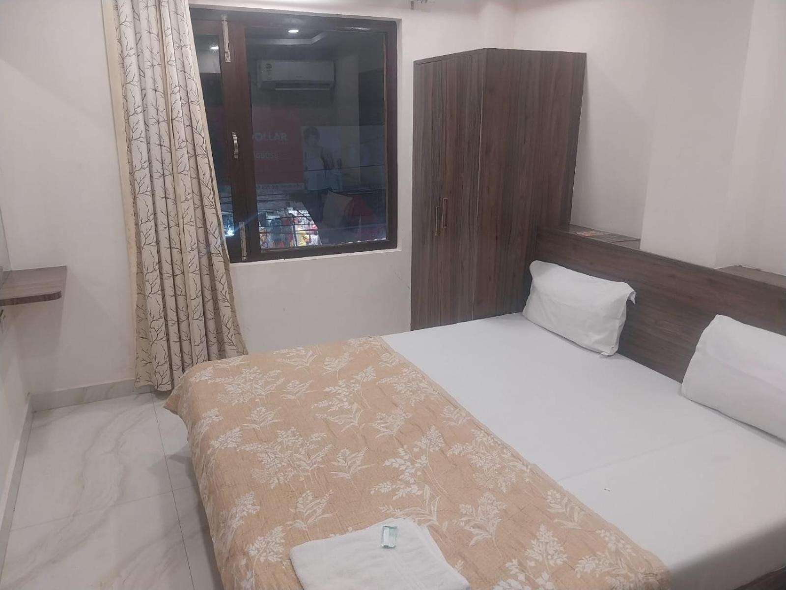 Hotel Rovers Inn Amritsar Buitenkant foto
