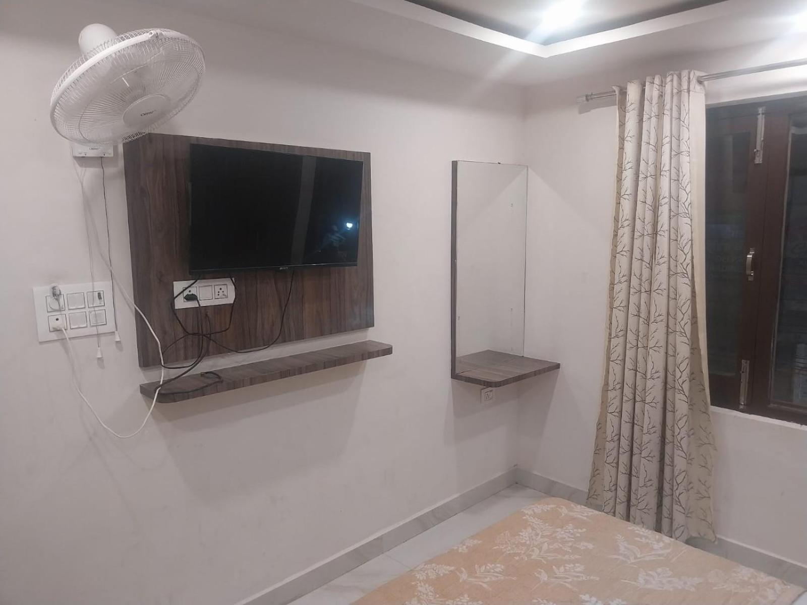 Hotel Rovers Inn Amritsar Buitenkant foto